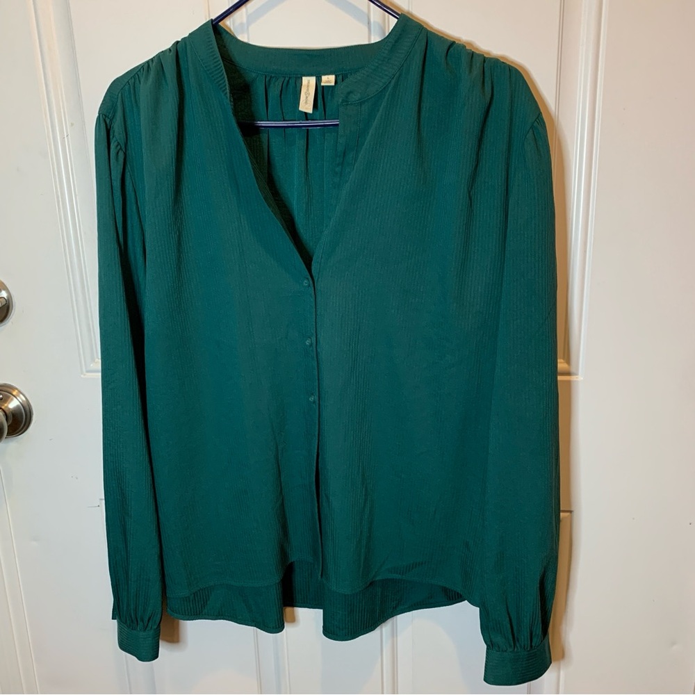 Treasure & Bond Emerald Green Button Front Blouse Cuffed Long Sleeve Size L
